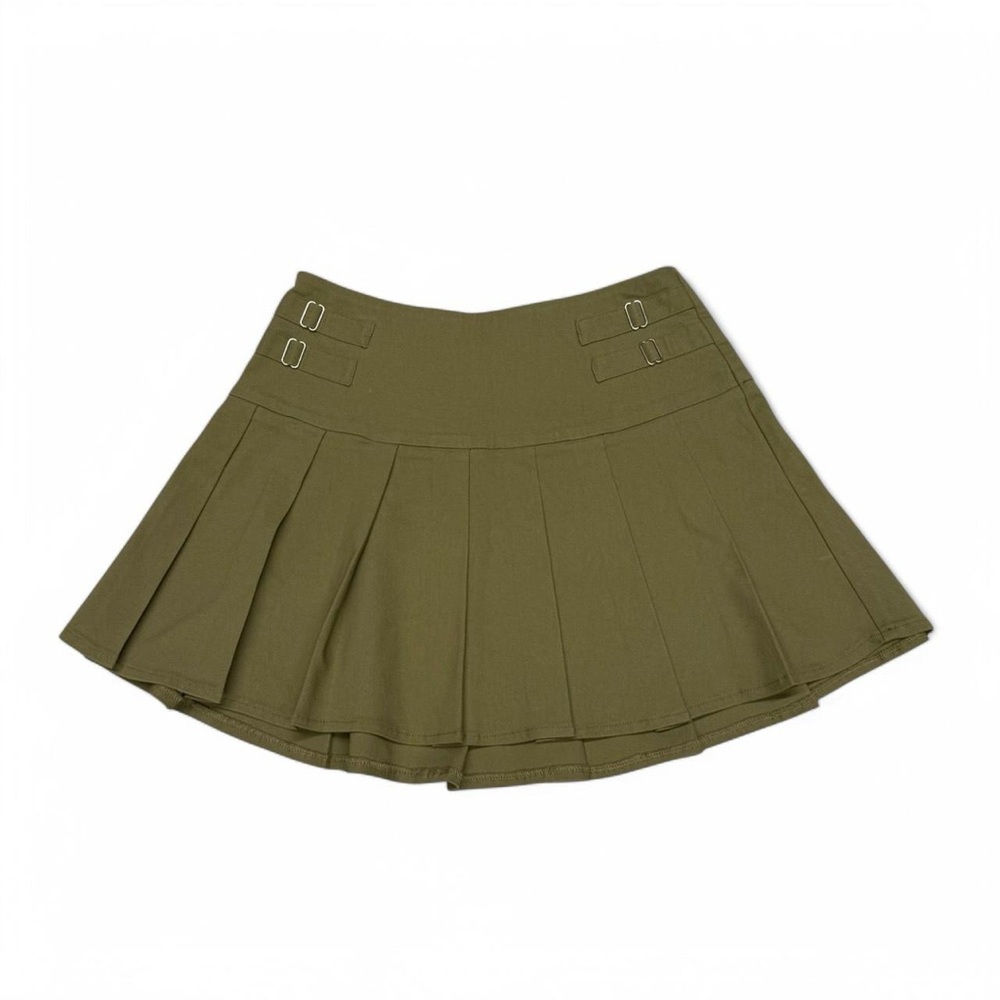 khaki green pleated skirt with silver hardware embellishments ♡
